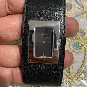 Pre owned Gucci ladies watch